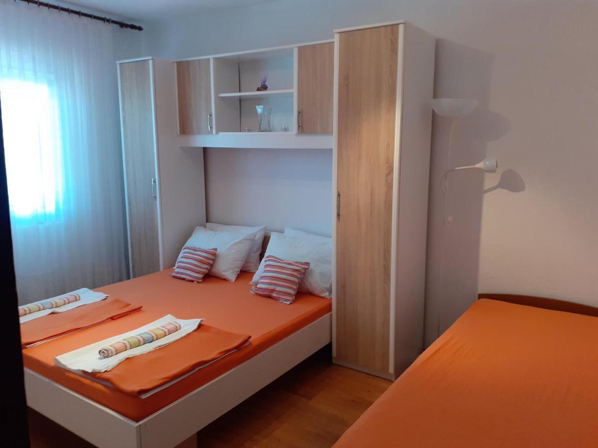 Luminaria Solis Vacation Home โรกอซนิซา ภายนอก รูปภาพ