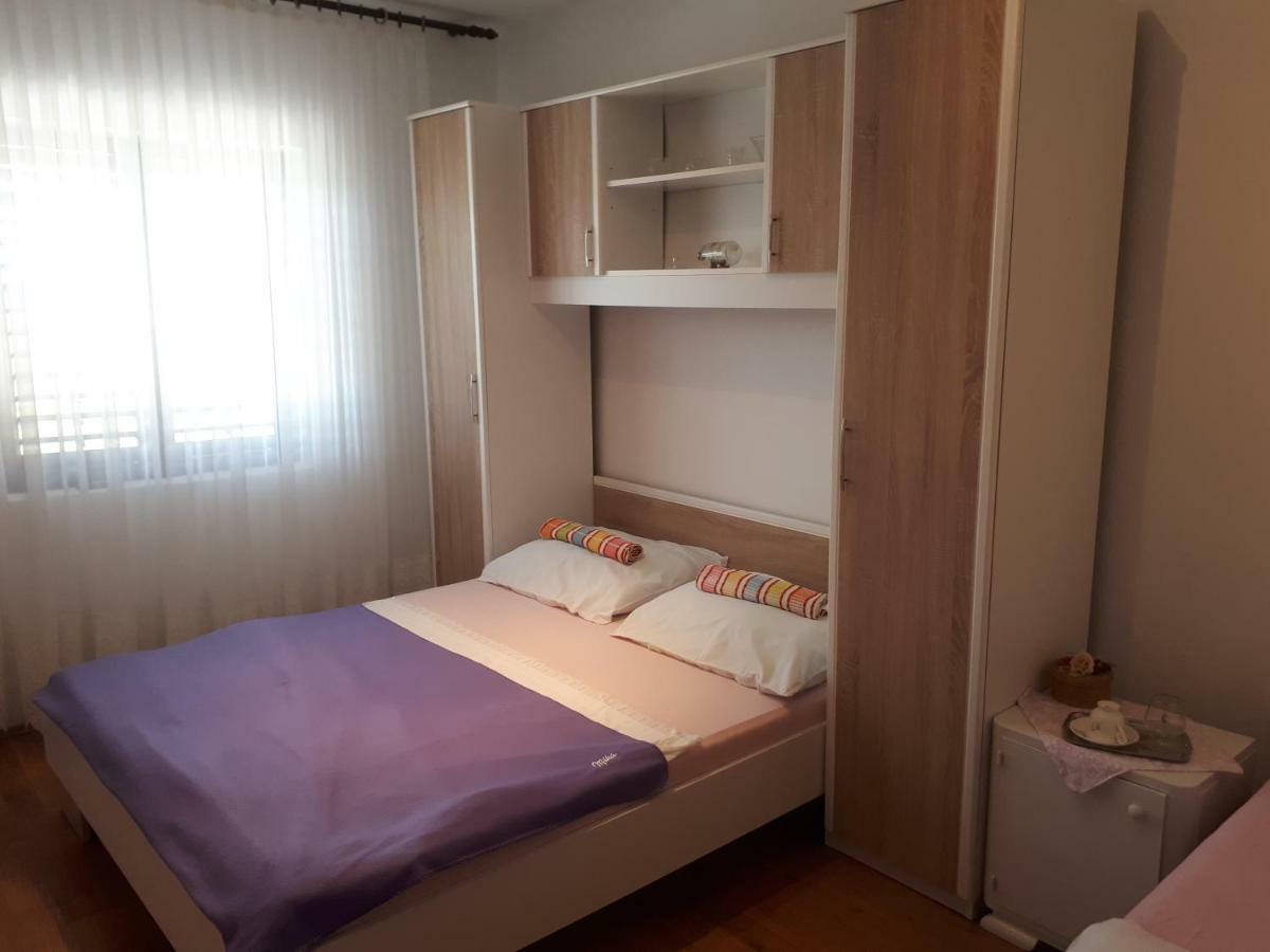 Luminaria Solis Vacation Home โรกอซนิซา ภายนอก รูปภาพ