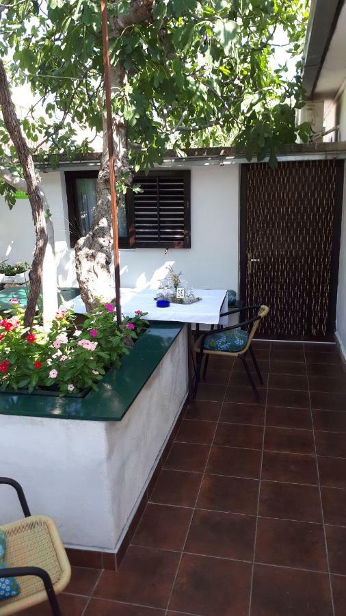 Luminaria Solis Vacation Home โรกอซนิซา ภายนอก รูปภาพ