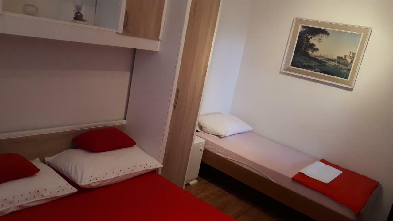 Luminaria Solis Vacation Home โรกอซนิซา ภายนอก รูปภาพ